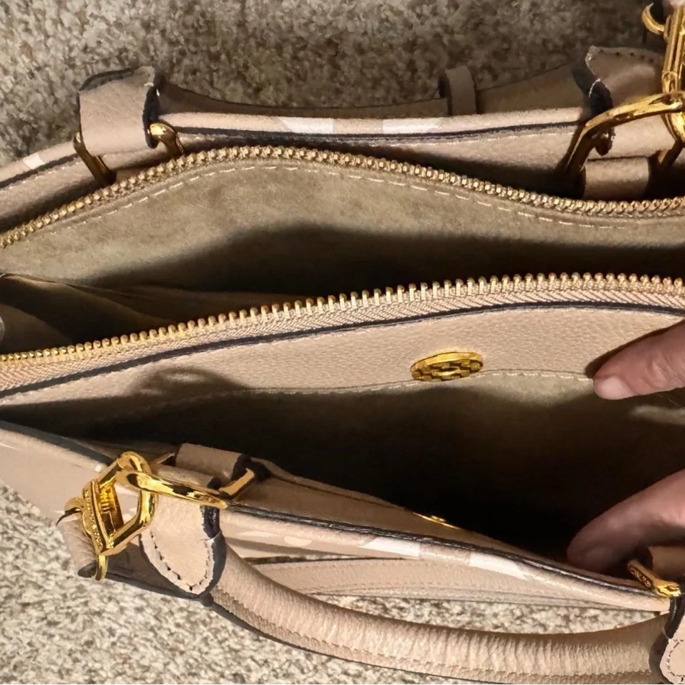 Louis Vuitton Gray Monogram Shoulder Bag - Picture 6 of 11